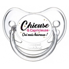 Sucette bébé chieuse et capricieuse mais heureuse!